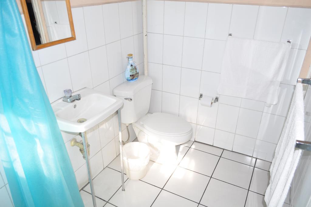 Hotel Estacion Gerona Bed & Breakfast Guatemala City Номер фото