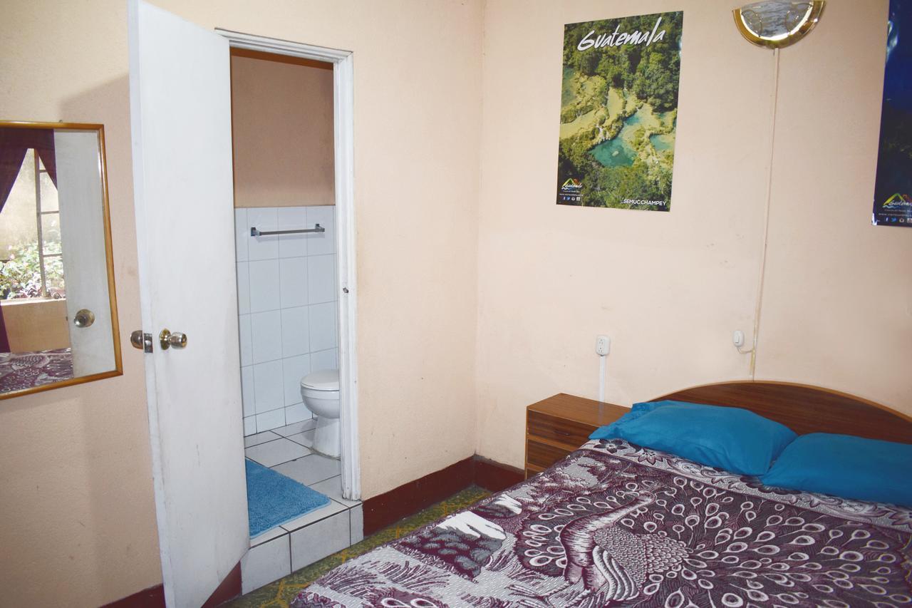 Hotel Estacion Gerona Bed & Breakfast Guatemala City Екстер'єр фото