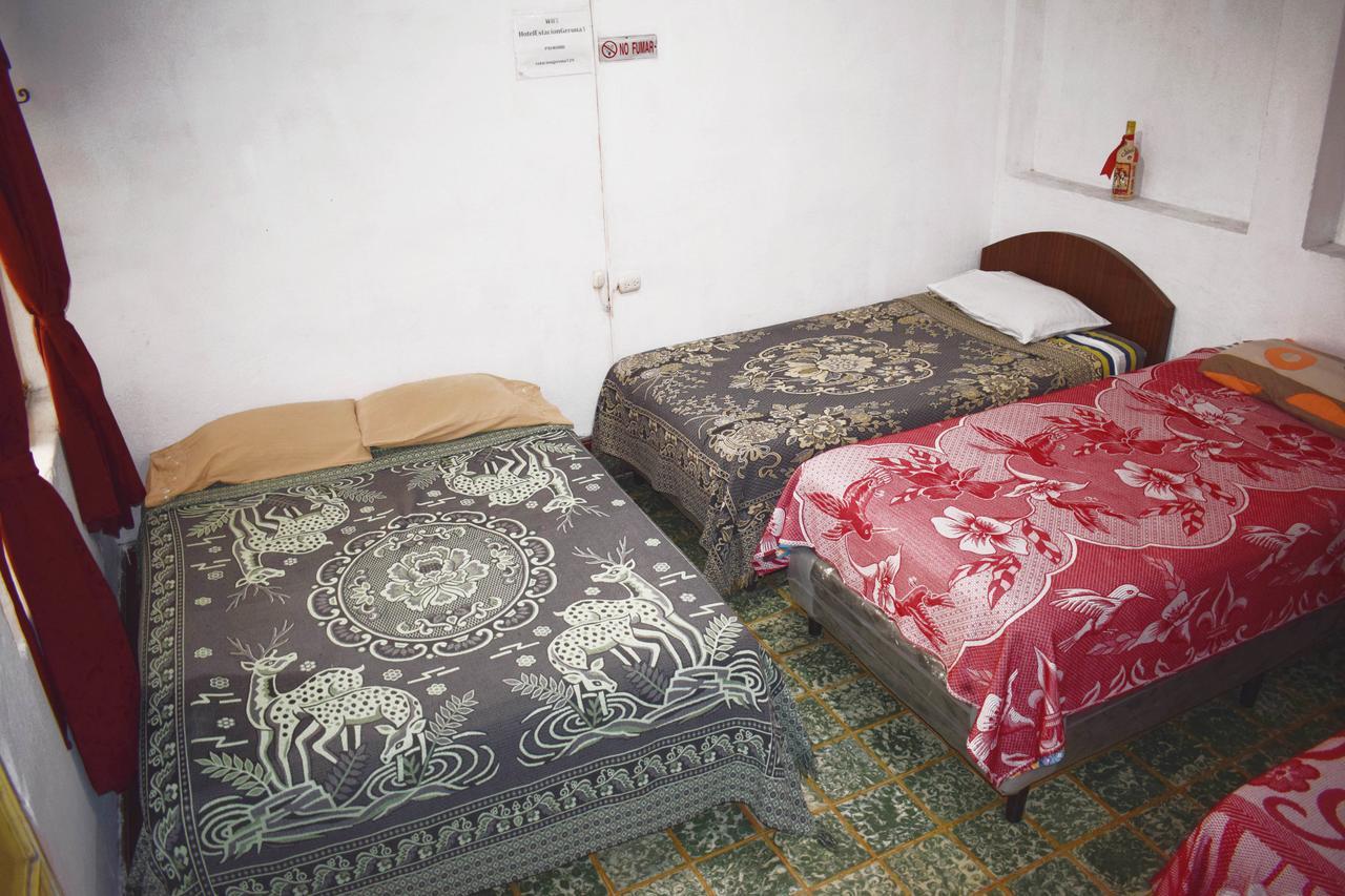 Hotel Estacion Gerona Bed & Breakfast Guatemala City Екстер'єр фото