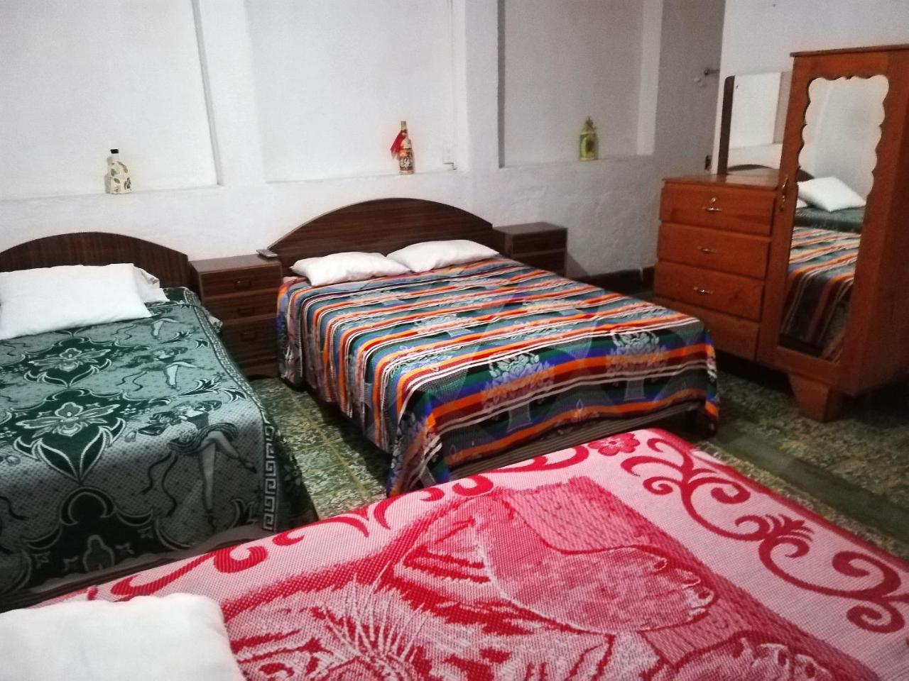 Hotel Estacion Gerona Bed & Breakfast Guatemala City Екстер'єр фото
